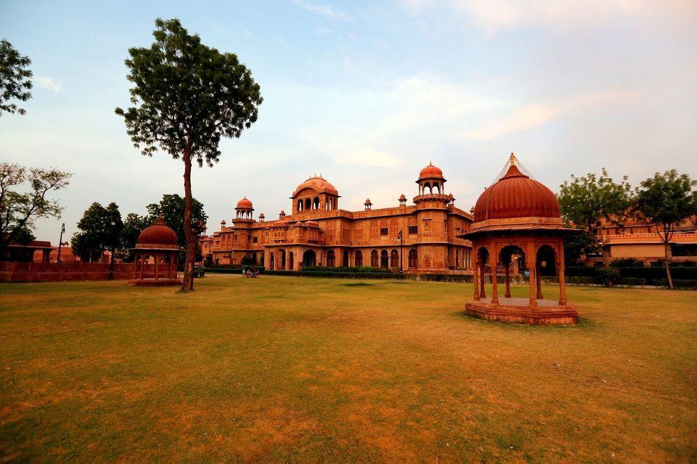 The Lallgarh Palace A Heritage Hotel بيكانير المظهر الخارجي الصورة