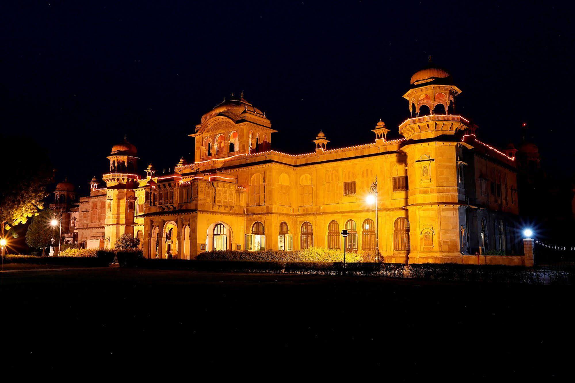 The Lallgarh Palace A Heritage Hotel بيكانير المظهر الخارجي الصورة