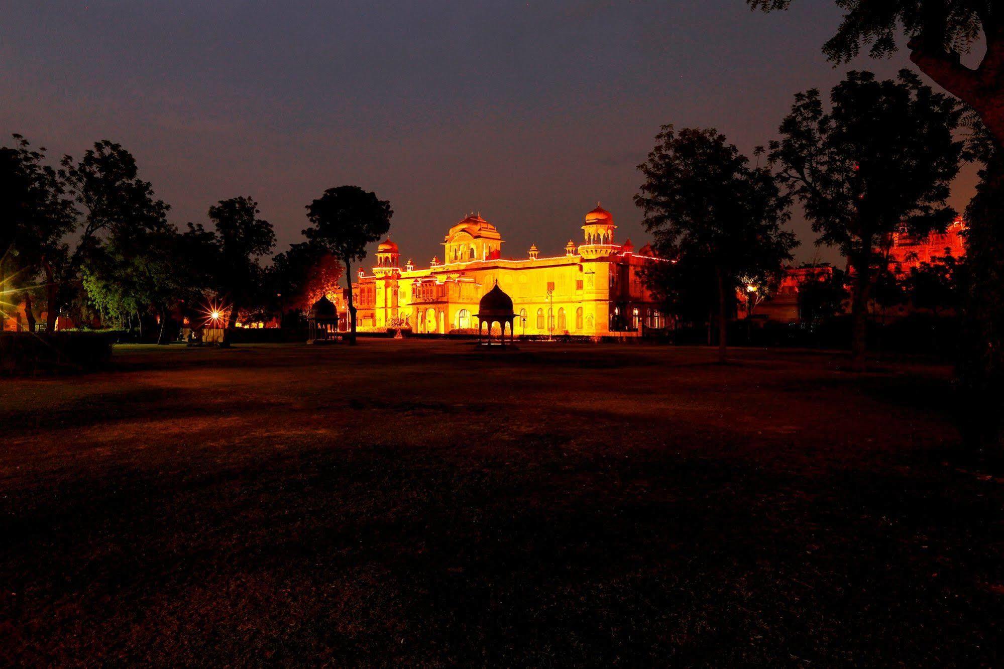 The Lallgarh Palace A Heritage Hotel بيكانير المظهر الخارجي الصورة