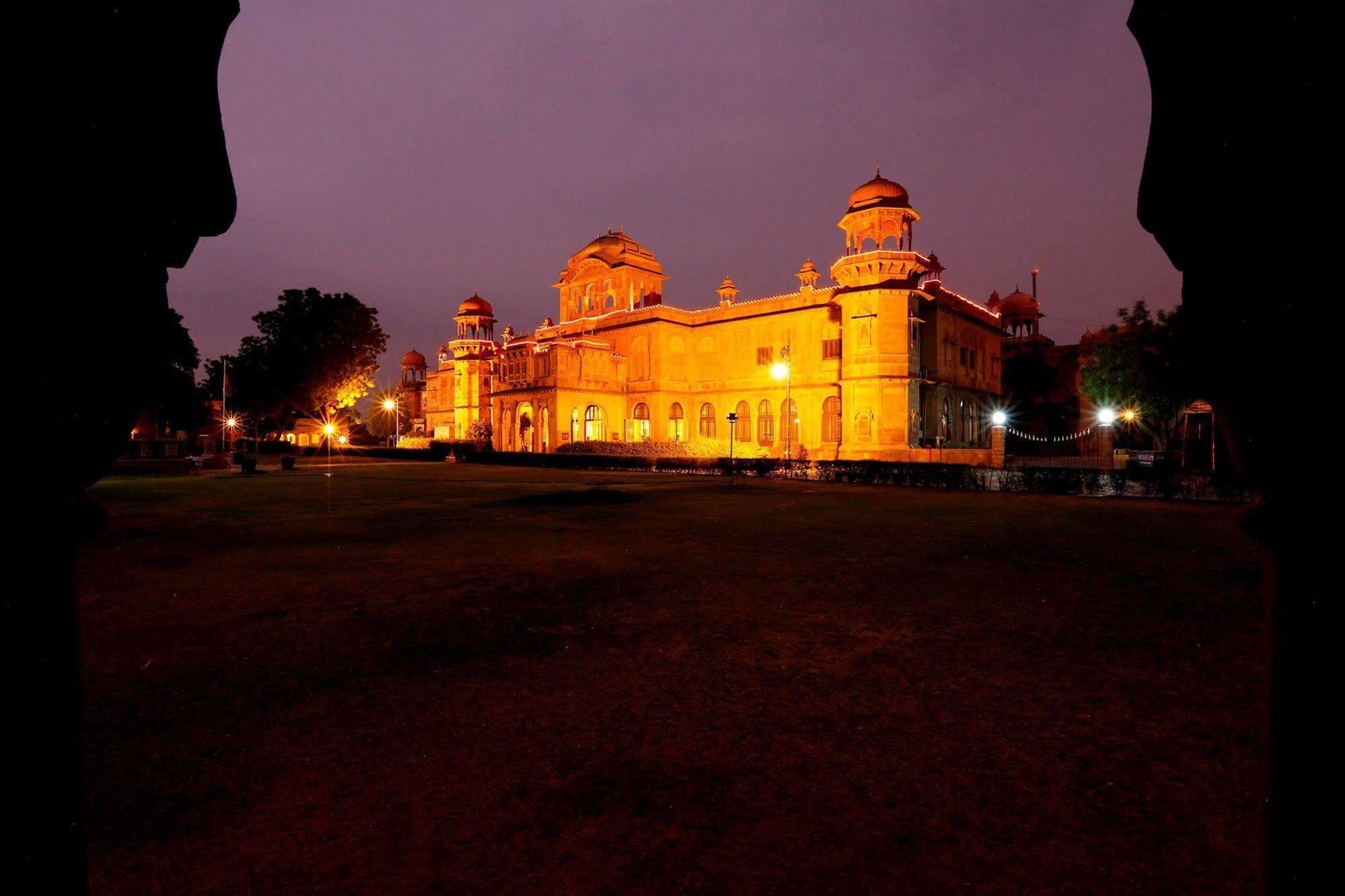 The Lallgarh Palace A Heritage Hotel بيكانير المظهر الخارجي الصورة
